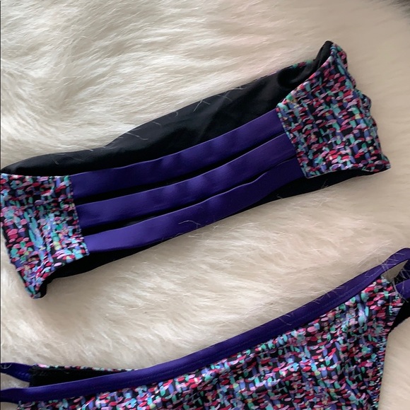 Reverseable bikini set color pixeled and black - Picture 6 of 16